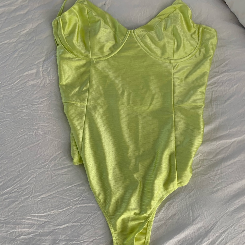Like green satin body suit new w tags